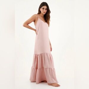 Beautiful long pink dress by TENIS. Its elegant and modern